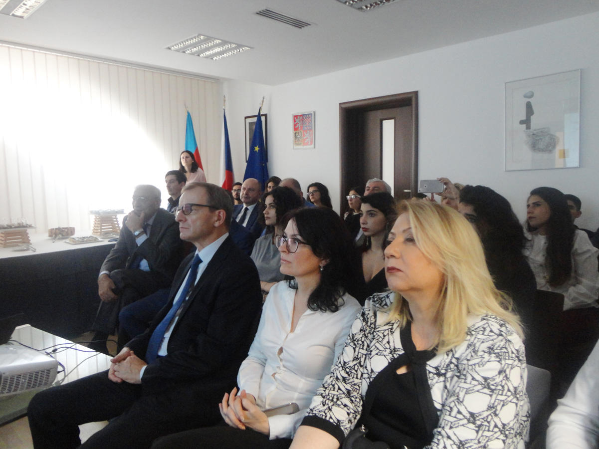 Готовится к изданию книга об истории чешско-азербайджанских отношений  (ФОТО)