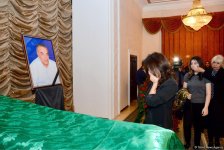В Баку проходит церемония прощания с Рафигом Гусейновым (ФОТО)