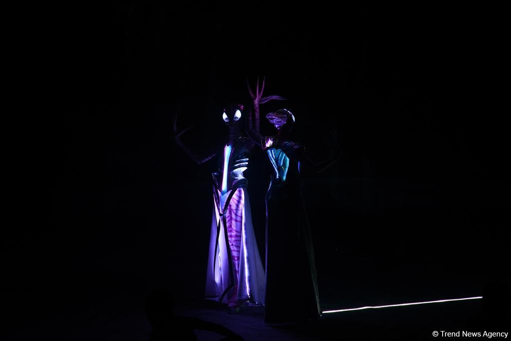 Такого циркового шоу в Баку еще не было! (ФОТО)