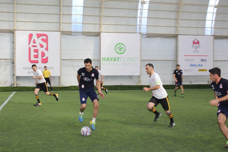 Футбольные страсти  AZFAR Business League - голы, желтые и красные карточки (ВИДЕО, ФОТО)