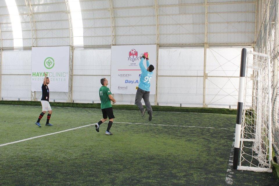 Футбольные страсти  AZFAR Business League - голы, желтые и красные карточки (ВИДЕО, ФОТО)