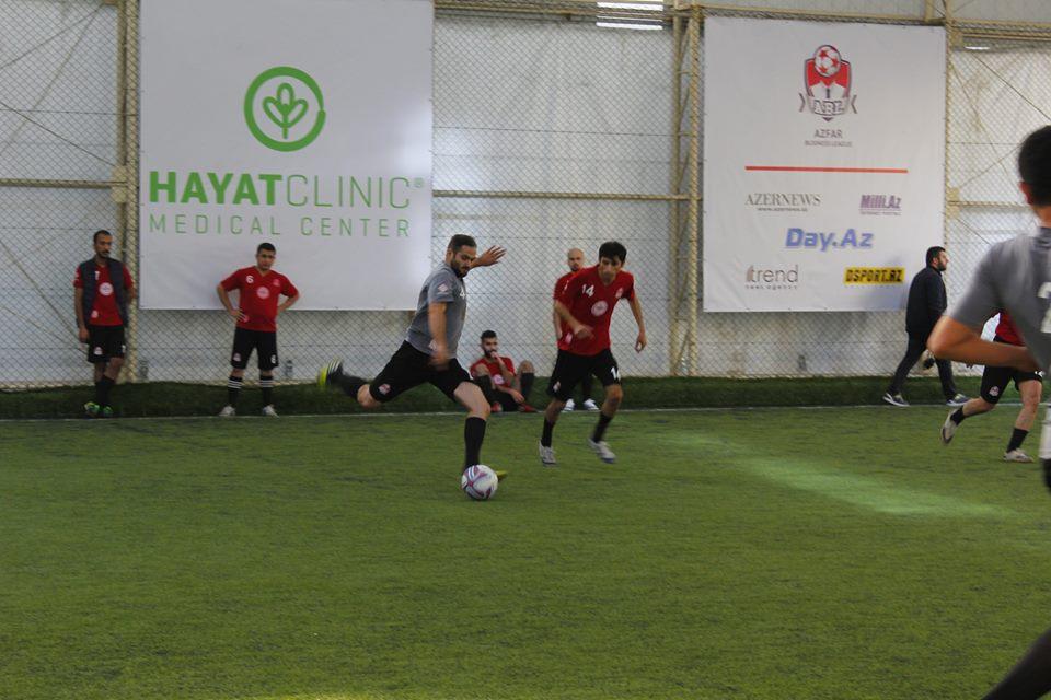 Футбольные страсти  AZFAR Business League - голы, желтые и красные карточки (ВИДЕО, ФОТО)