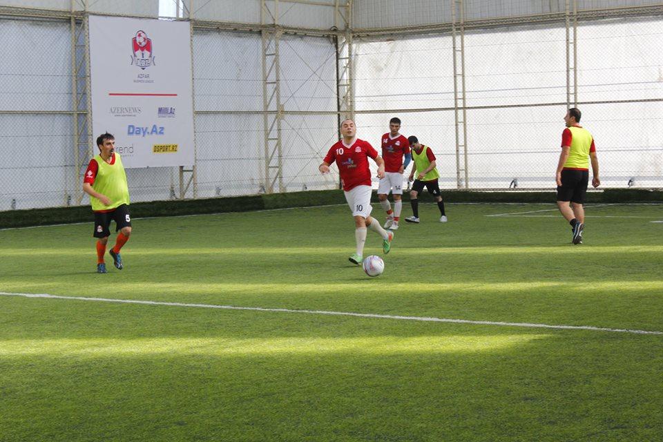 Футбольные страсти  AZFAR Business League - голы, желтые и красные карточки (ВИДЕО, ФОТО)
