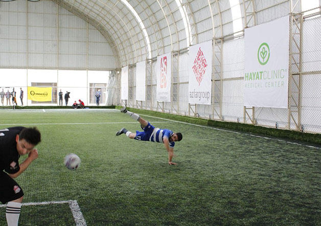 Футбольные страсти  AZFAR Business League - голы, желтые и красные карточки (ВИДЕО, ФОТО)