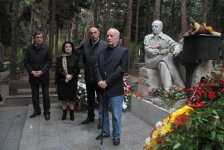 В Баку почтили память Тофига Гулиева (ФОТО)