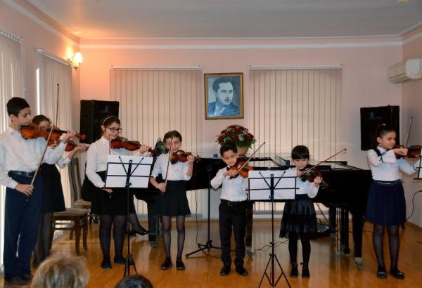 Памяти Тофига Гулиева от юных музыкантов (ФОТО)