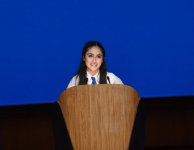 Президент Ильхам Алиев принял участие в торжественной церемонии, посвященной добыче двухмиллиардной тонны нефти в Азербайджане (ФОТО) (версия 2)