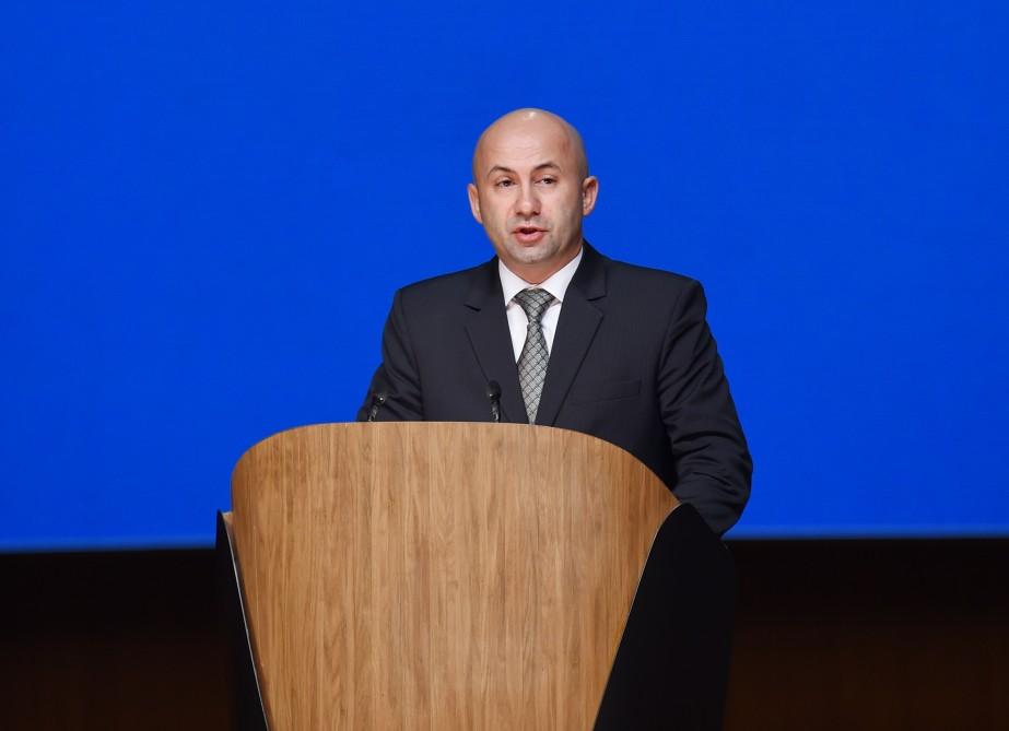 Президент Ильхам Алиев принял участие в торжественной церемонии, посвященной добыче двухмиллиардной тонны нефти в Азербайджане (ФОТО) (версия 2)