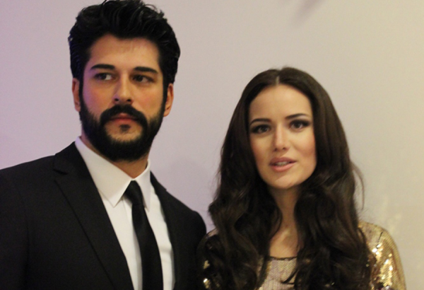 Звезда турецкого кино Бурак Озчивит приедет в Баку вместе с Фахрией Эвджен (ФОТО,ВИДЕО)