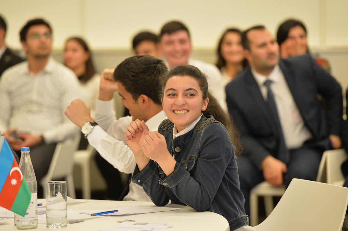В Центре Гейдара Алиева прошло IV общереспубликанское соревнование знаний «Гейдар Алиев и история Азербайджана» (ФОТО)