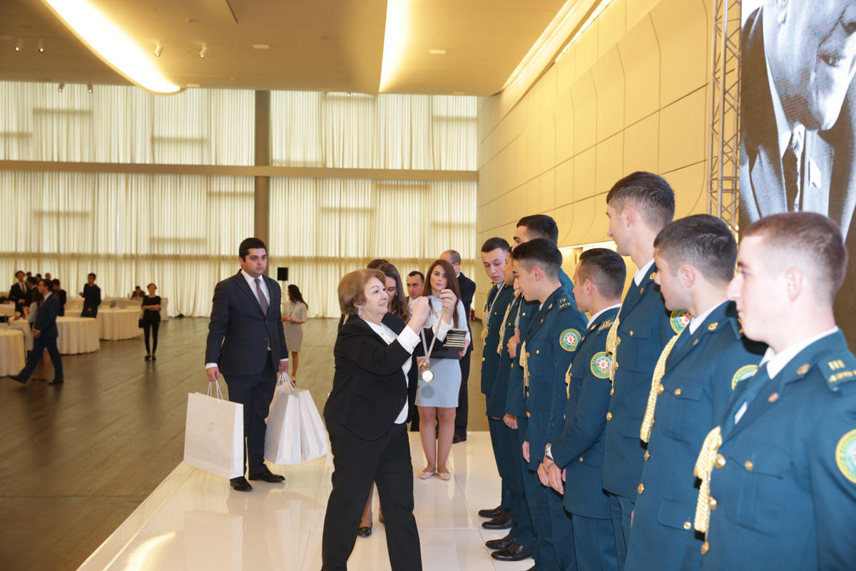 В Центре Гейдара Алиева прошло IV общереспубликанское соревнование знаний «Гейдар Алиев и история Азербайджана» (ФОТО)