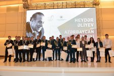 В Центре Гейдара Алиева прошло IV общереспубликанское соревнование знаний «Гейдар Алиев и история Азербайджана» (ФОТО)