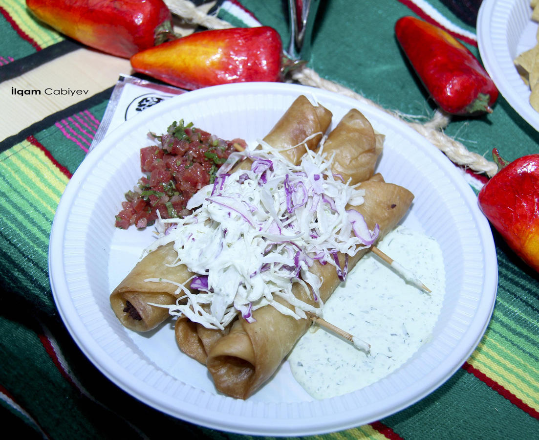 В Баку прошла грандиозная Ночь Болливуда в честь дружбы Азербайджана и Индии (ФОТО)