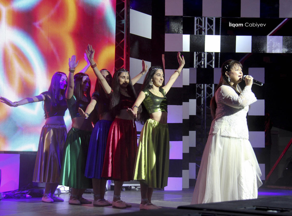 В Баку прошла грандиозная Ночь Болливуда в честь дружбы Азербайджана и Индии (ФОТО)