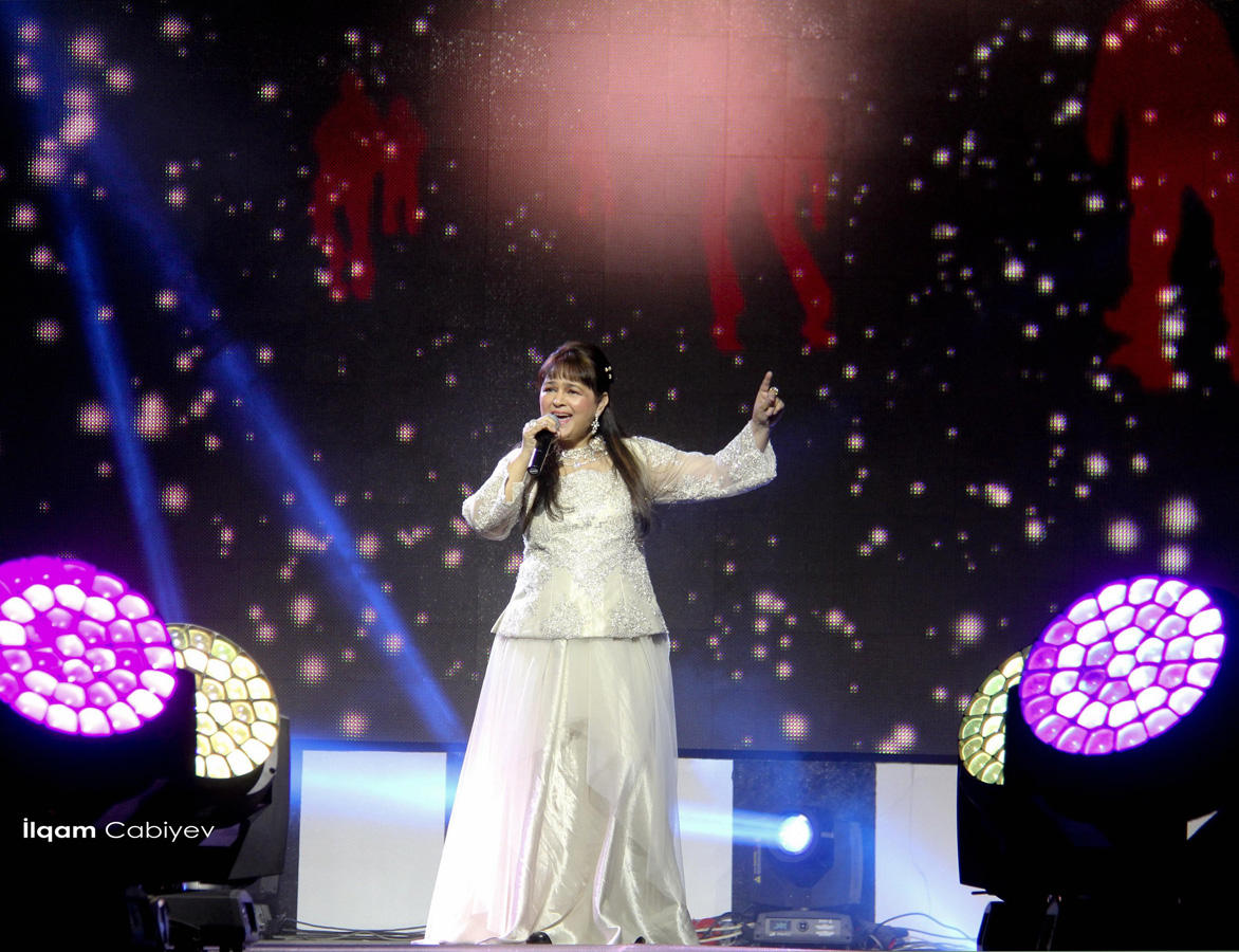 В Баку прошла грандиозная Ночь Болливуда в честь дружбы Азербайджана и Индии (ФОТО)