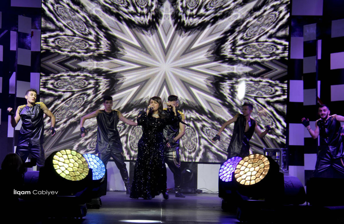 В Баку прошла грандиозная Ночь Болливуда в честь дружбы Азербайджана и Индии (ФОТО)