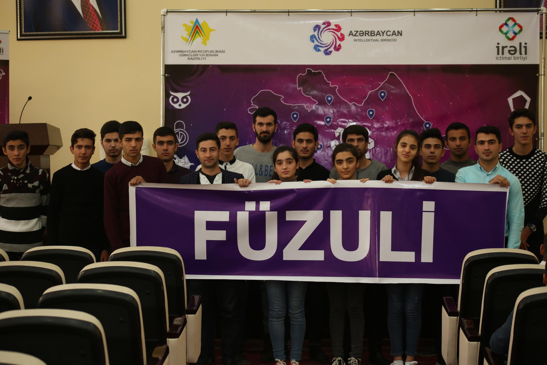 Определены первые финалисты второго Интеллектуального первенства Азербайджана (ФОТО)