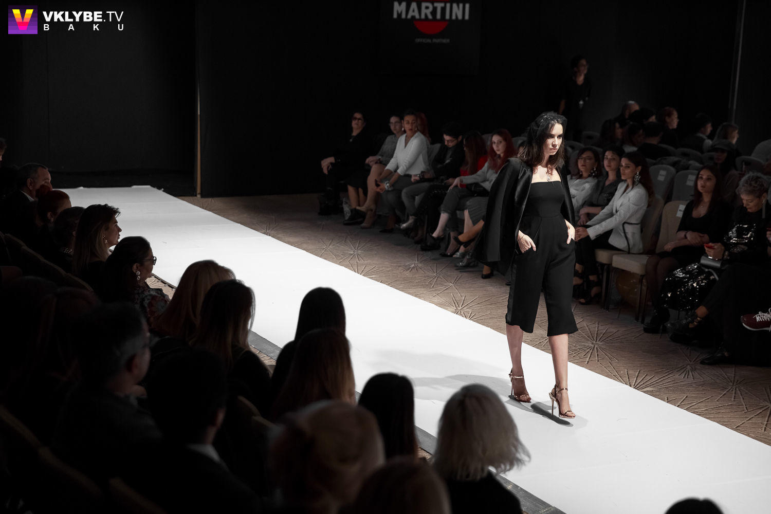 В Баку представлена коллекция Патрика Боффа, посвященная Ив Сен-Лорану (ФОТО)