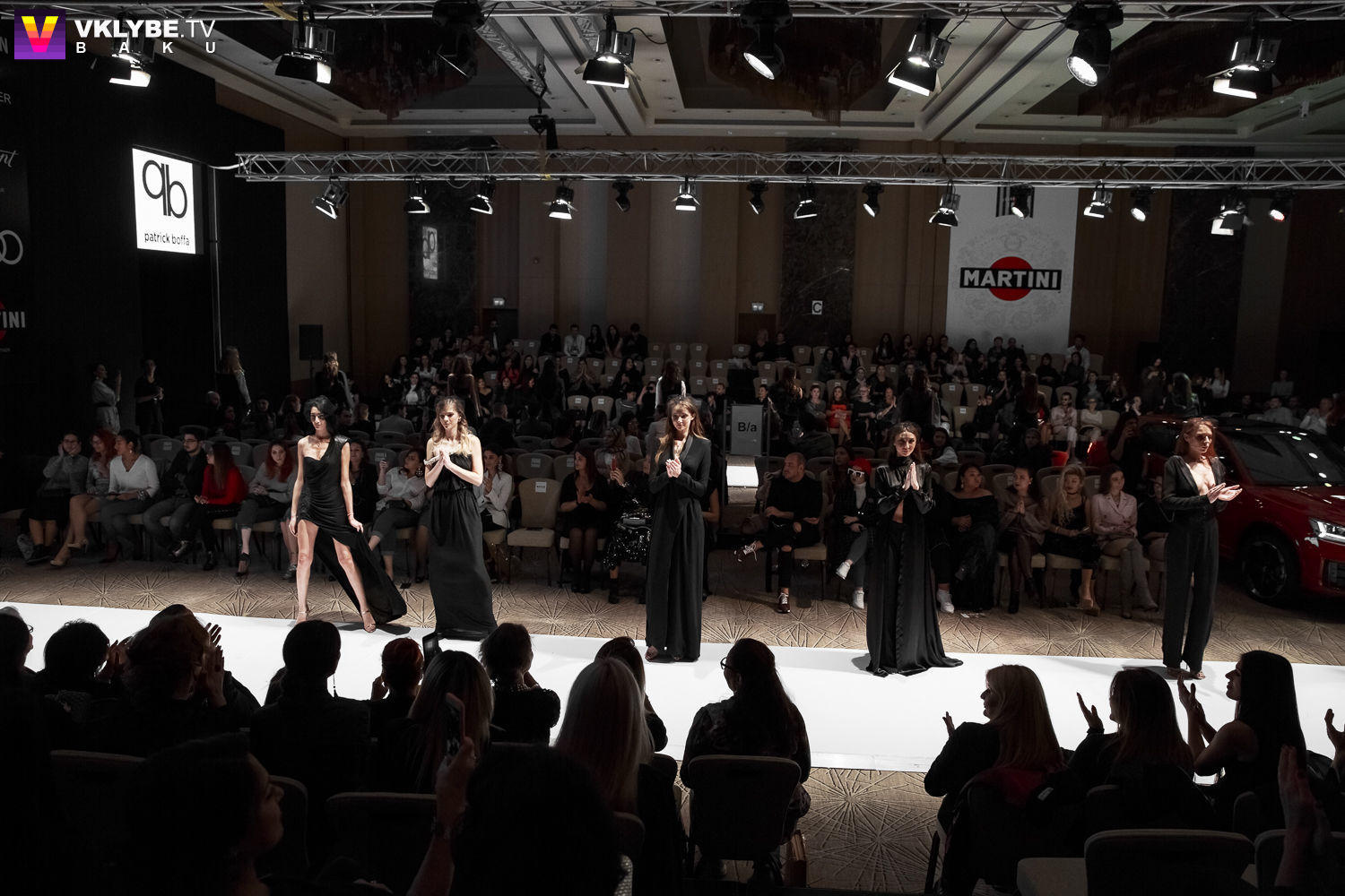 В Баку представлена коллекция Патрика Боффа, посвященная Ив Сен-Лорану (ФОТО)