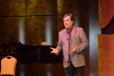 В Баку прошел творческий вечер тариста-новатора Гамида Векилова (ФОТО)