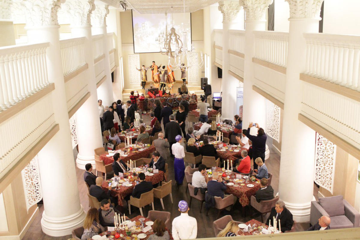 Праздник чая в Баку (ФОТО)