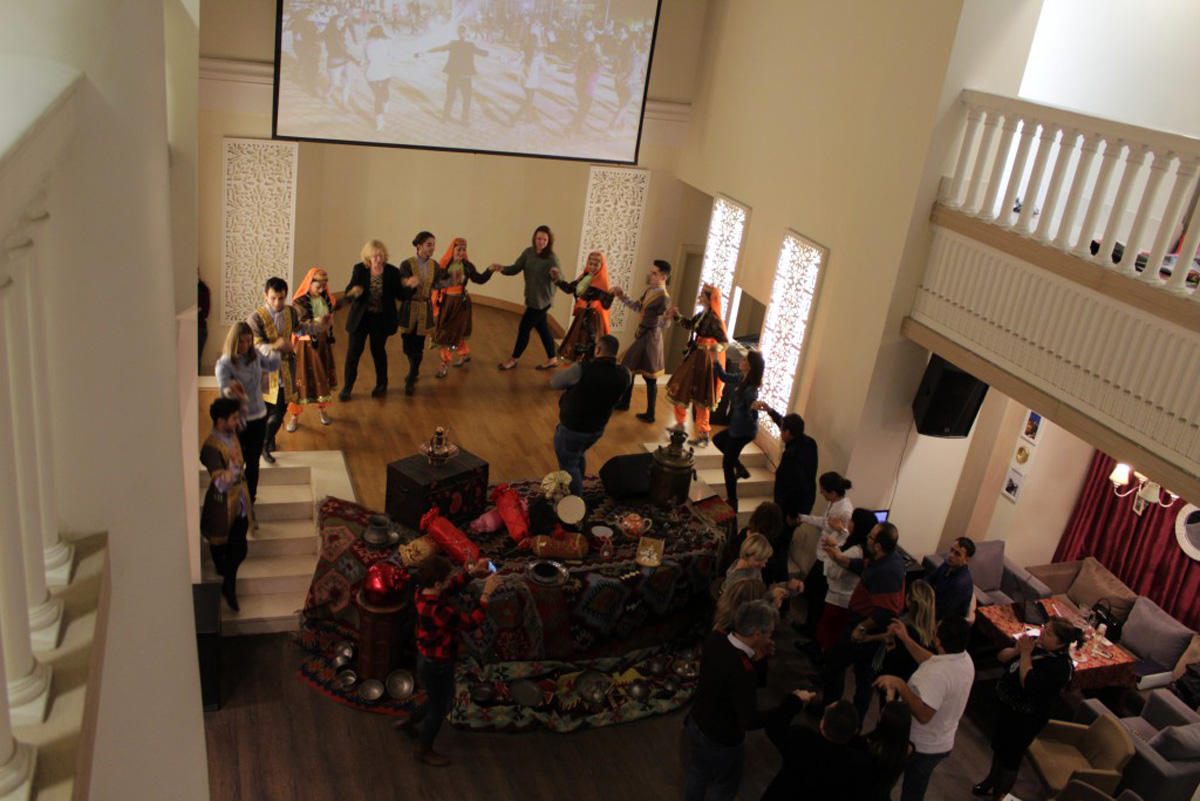 Праздник чая в Баку (ФОТО)