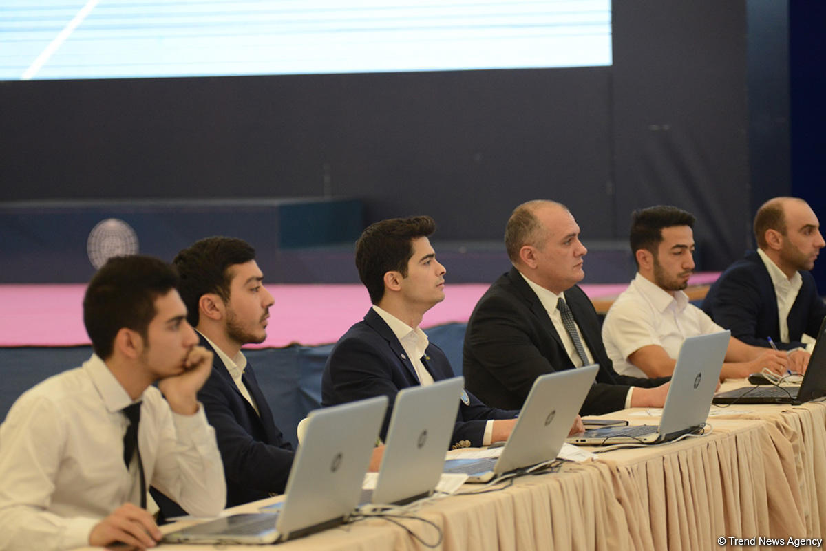 Стартовал второй день чемпионатов Азербайджана по спортивной гимнастике и акробатике (ФОТО)