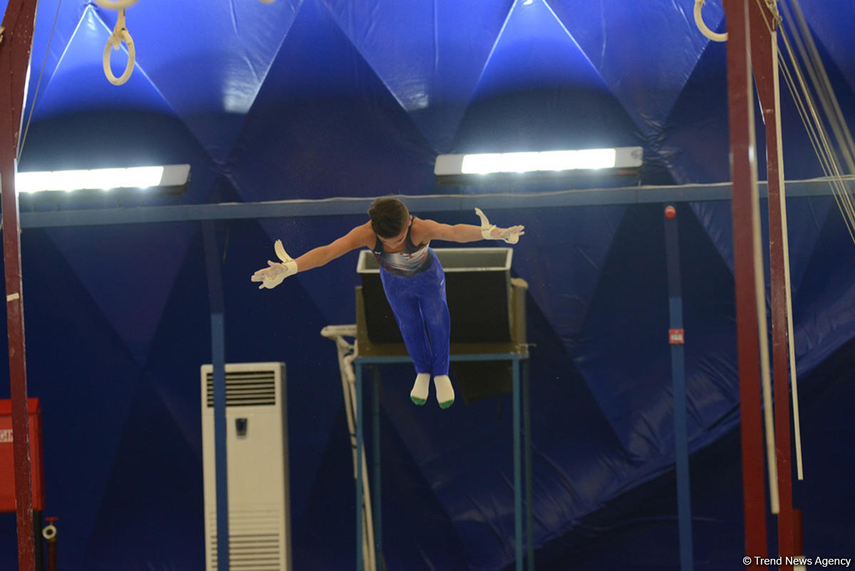 Стартовал второй день чемпионатов Азербайджана по спортивной гимнастике и акробатике (ФОТО)