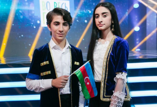 "Сары гялин" прозвучала в проекте "Во весь голос" телеканала "Мир" (ВИДЕО)