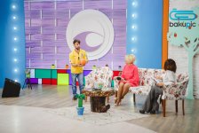 Азербайджанская телеведущая выступила в защиту черных котов (ФОТО)