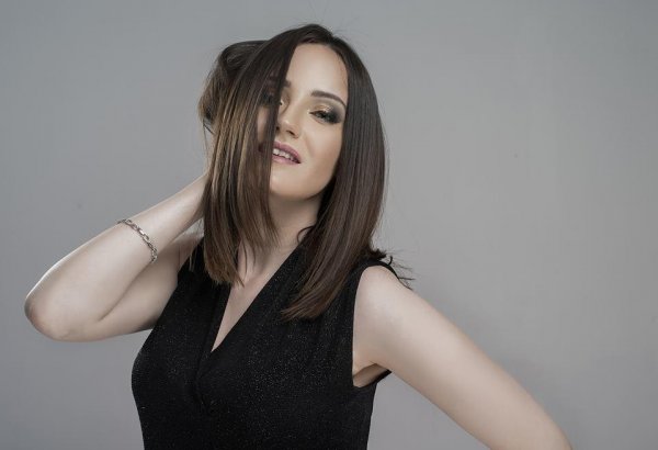 Улькер Алиева начинает все сначала (АУДИО)