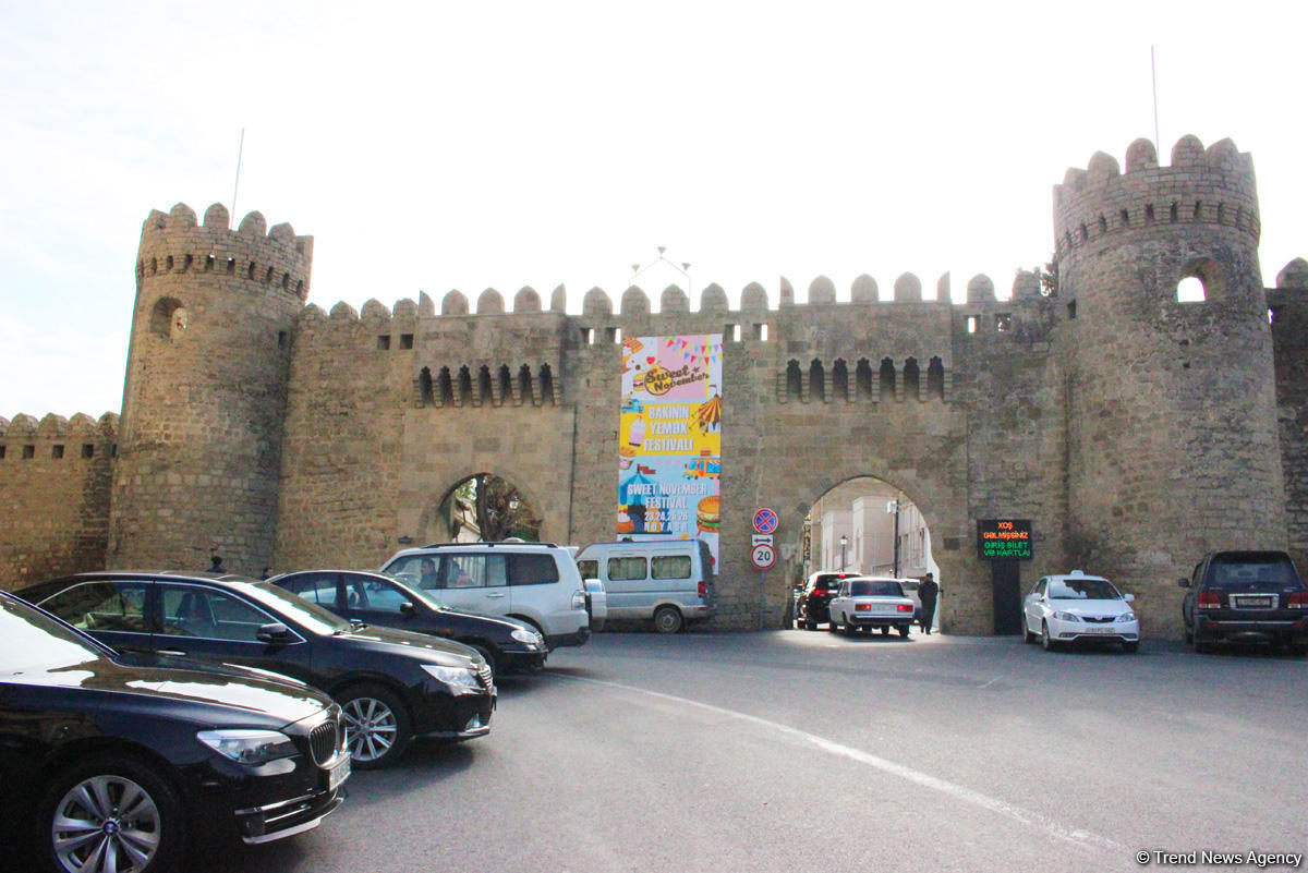 Baku Street Food Festival: Забудьте о плохой погоде, тепло у нас в сердцах! (ФОТО)