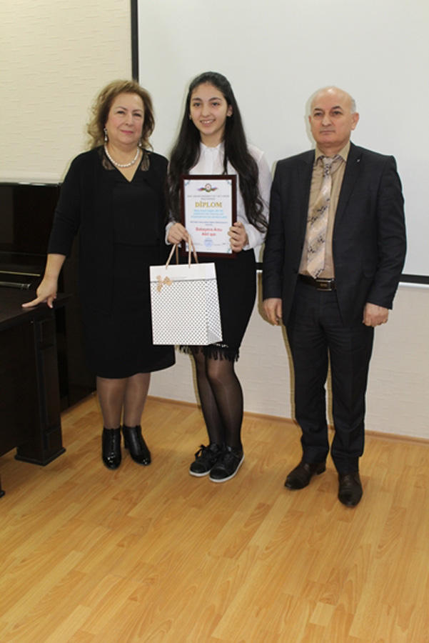 В Баку назвали победителей поэтического конкурса, посвященного 300-летию Вагифа (ФОТО)