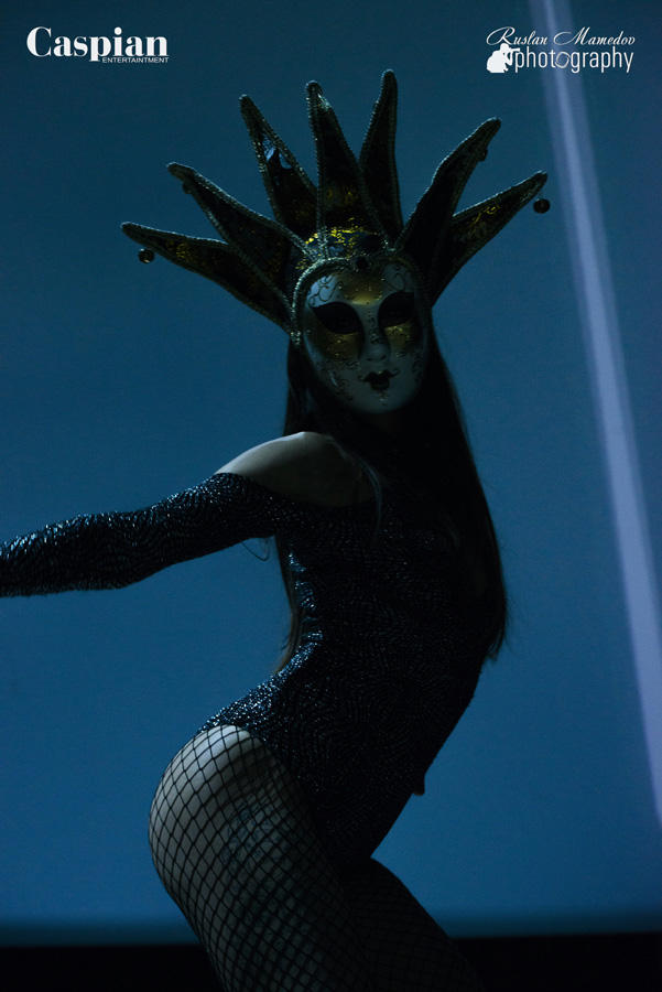 Парад зарубежных звезд и зажигательная дискотека вернули бакинцев в 80-90-е (ФОТО)