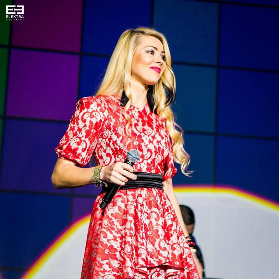 Парад зарубежных звезд и зажигательная дискотека вернули бакинцев в 80-90-е (ФОТО)