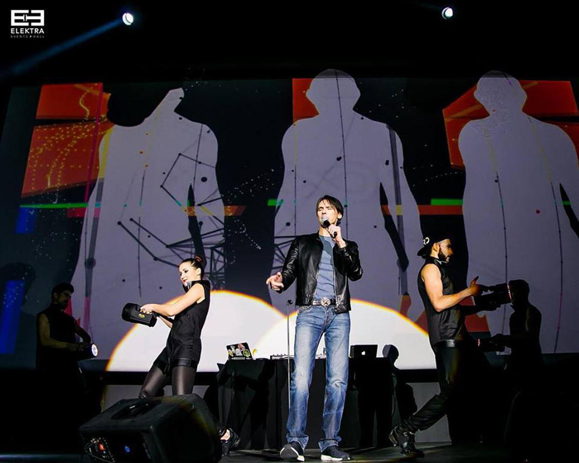 Парад зарубежных звезд и зажигательная дискотека вернули бакинцев в 80-90-е (ФОТО)