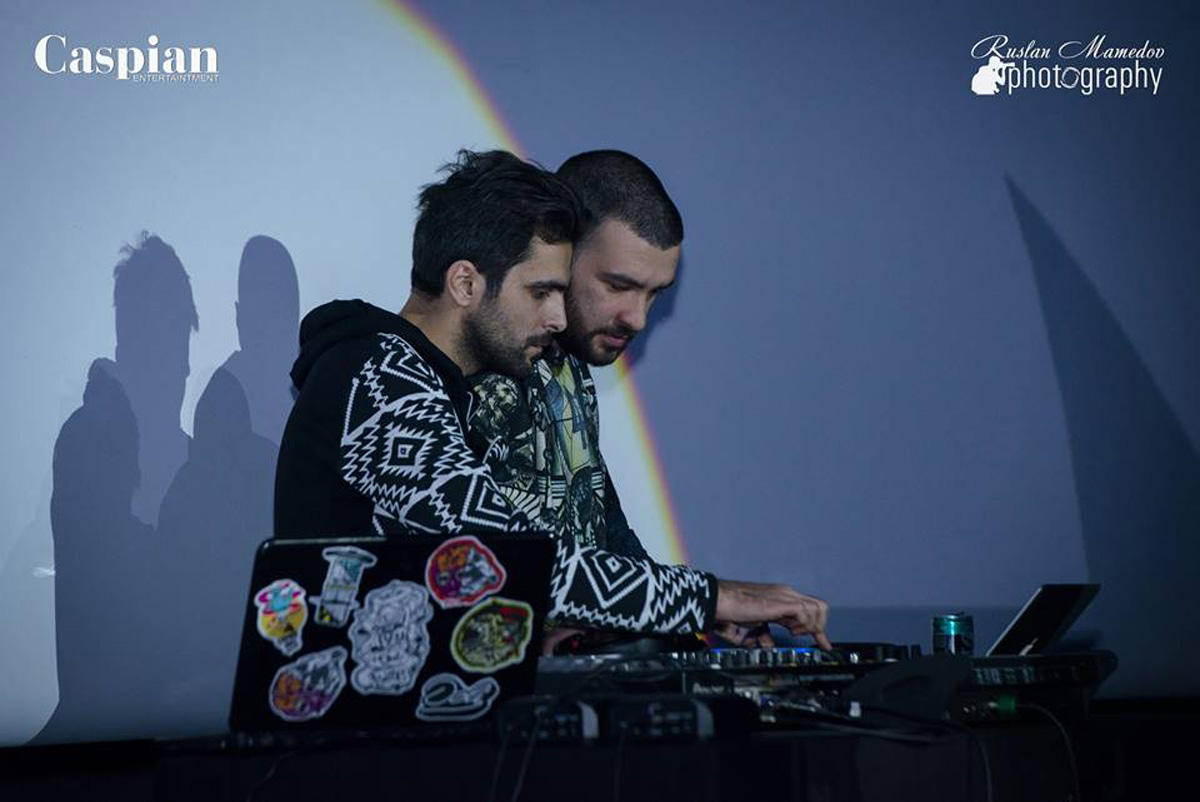 Парад зарубежных звезд и зажигательная дискотека вернули бакинцев в 80-90-е (ФОТО)