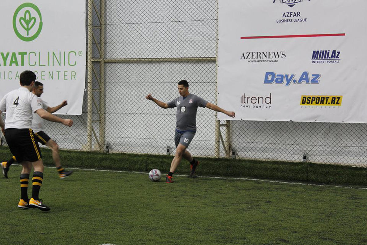 Первый день раунда play-off AZFAR Business League по мини-футболу (ФОТО)