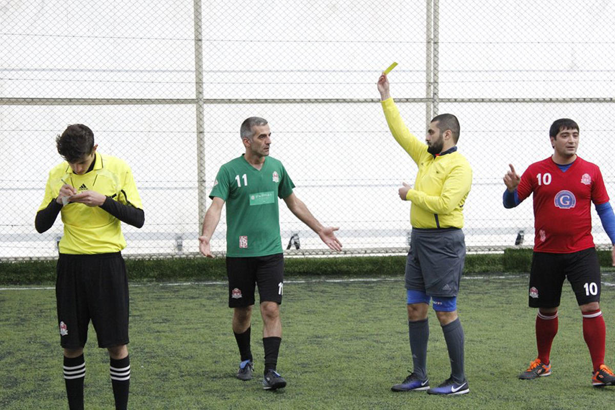 Первый день раунда play-off AZFAR Business League по мини-футболу (ФОТО)