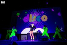 Парад зарубежных звезд и зажигательная дискотека вернули бакинцев в 80-90-е (ФОТО)