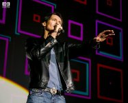 Парад зарубежных звезд и зажигательная дискотека вернули бакинцев в 80-90-е (ФОТО)