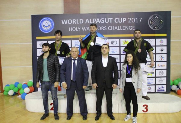 В Баку прошел Кубок мира по боевому искусству алпагут (ФОТО)