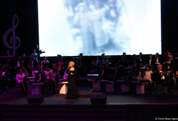 Звезды азербайджанской эстрады исполнили хиты Эльзы Ибрагимовой (ФОТО)