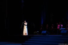 Звезды азербайджанской эстрады исполнили хиты Эльзы Ибрагимовой (ФОТО)