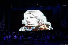 Звезды азербайджанской эстрады исполнили хиты Эльзы Ибрагимовой (ФОТО)