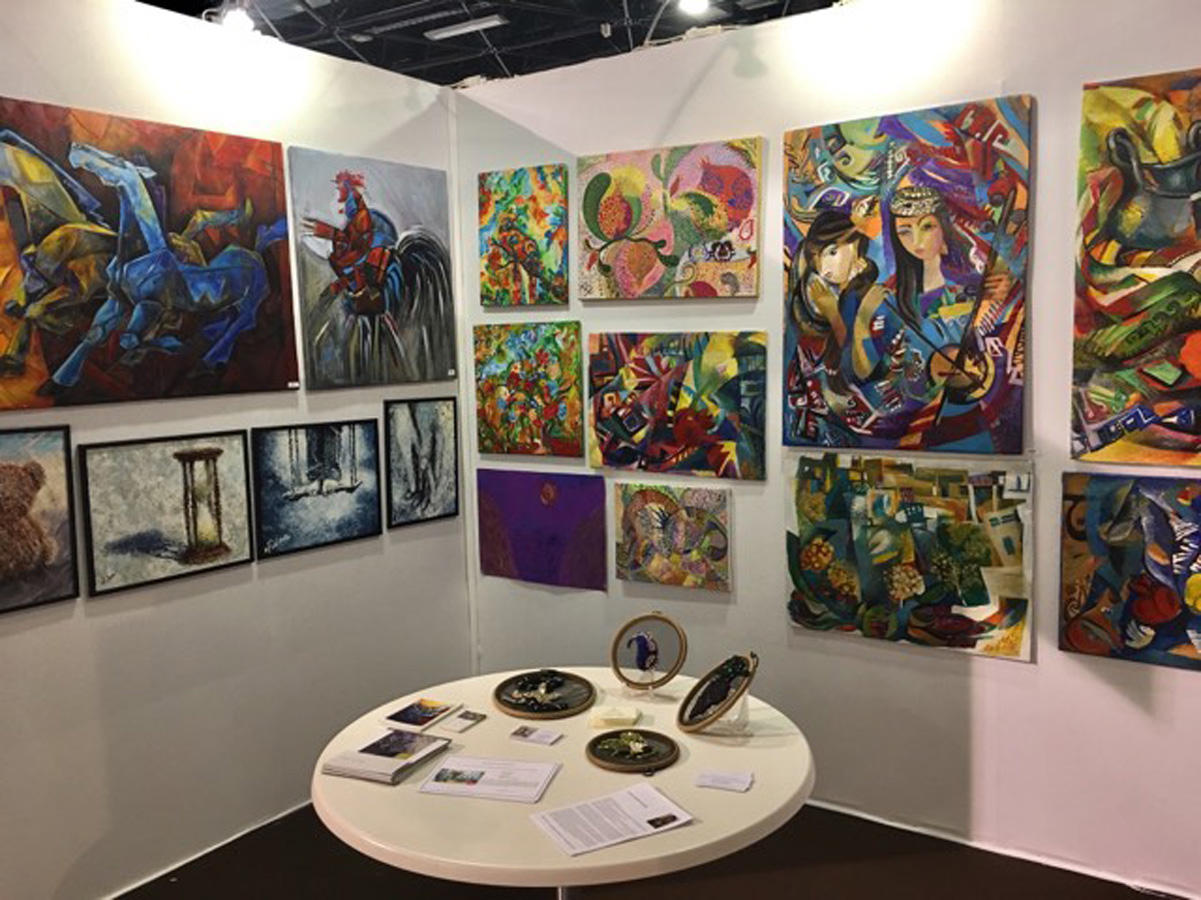 Красочная палитра и изящность форм: работы азербайджанских художников в Каннах (ФОТО)