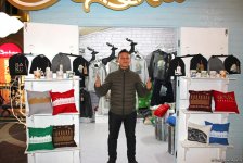 В Баку открылась традиционная благотворительная ярмарка "Холодные руки, горячее сердце" (ФОТО)