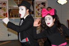 В Баку открылась традиционная благотворительная ярмарка "Холодные руки, горячее сердце" (ФОТО)