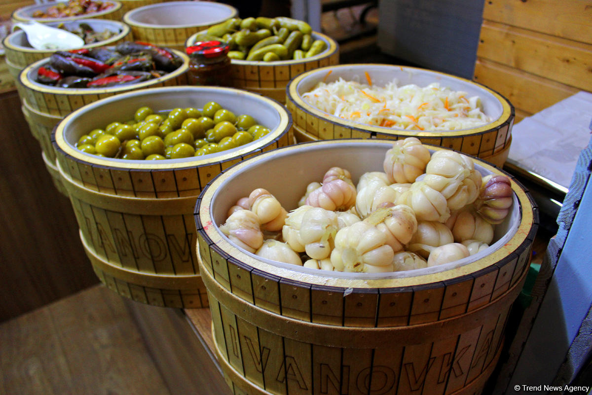 В Баку открылась традиционная благотворительная ярмарка "Холодные руки, горячее сердце" (ФОТО)