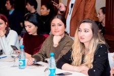 Зимнее настроение азербайджанских дизайнеров – горячие дискуссии со вкусным ужином (ФОТО)